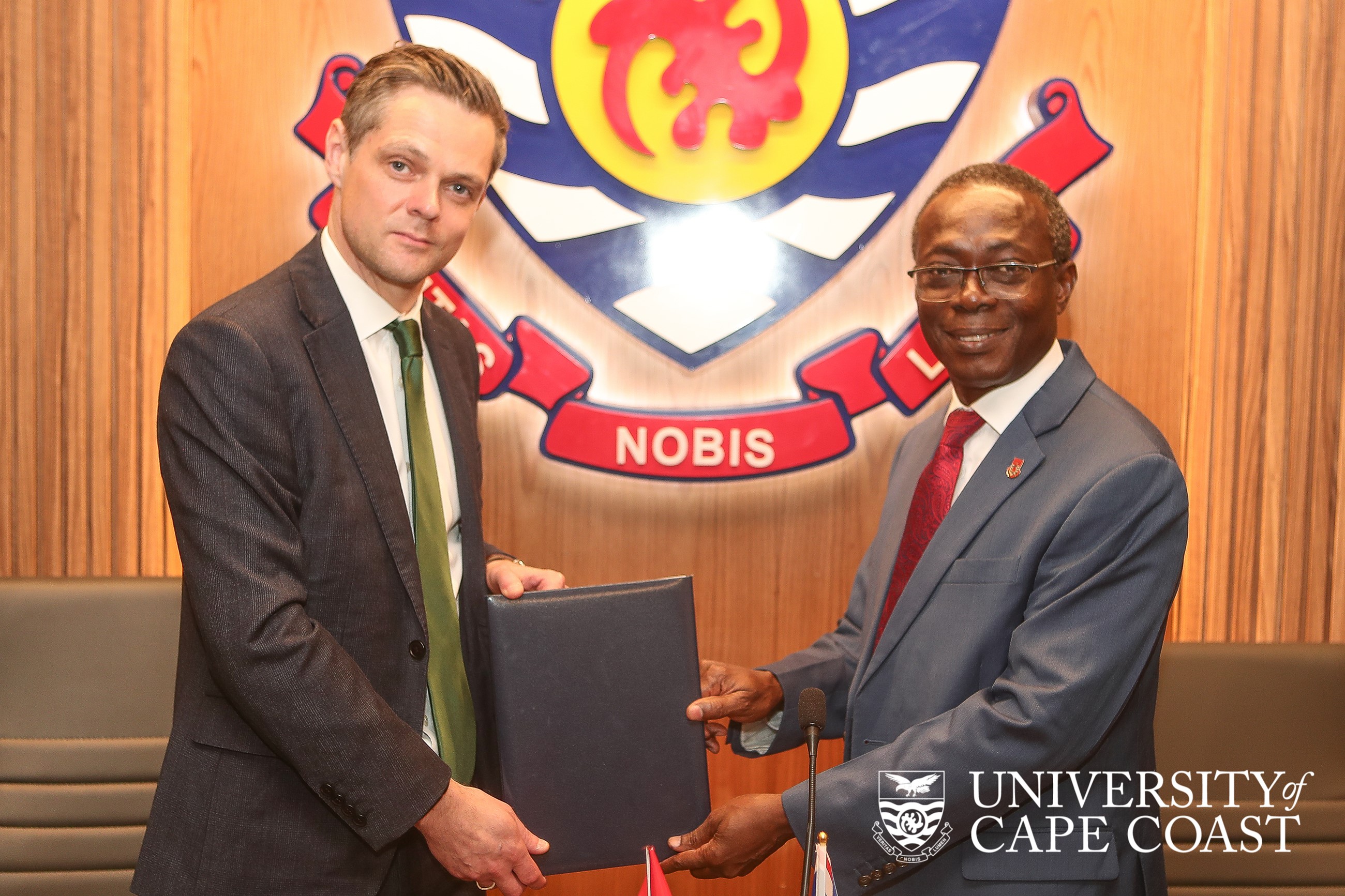 Exchange of the signed MoU Exchange of the signed MoU